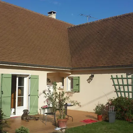 Hebergements Proche Pole Europeen Du Cheval Et Du Circuit Des 24h Bed & Breakfast Yvre-l'Eveque
